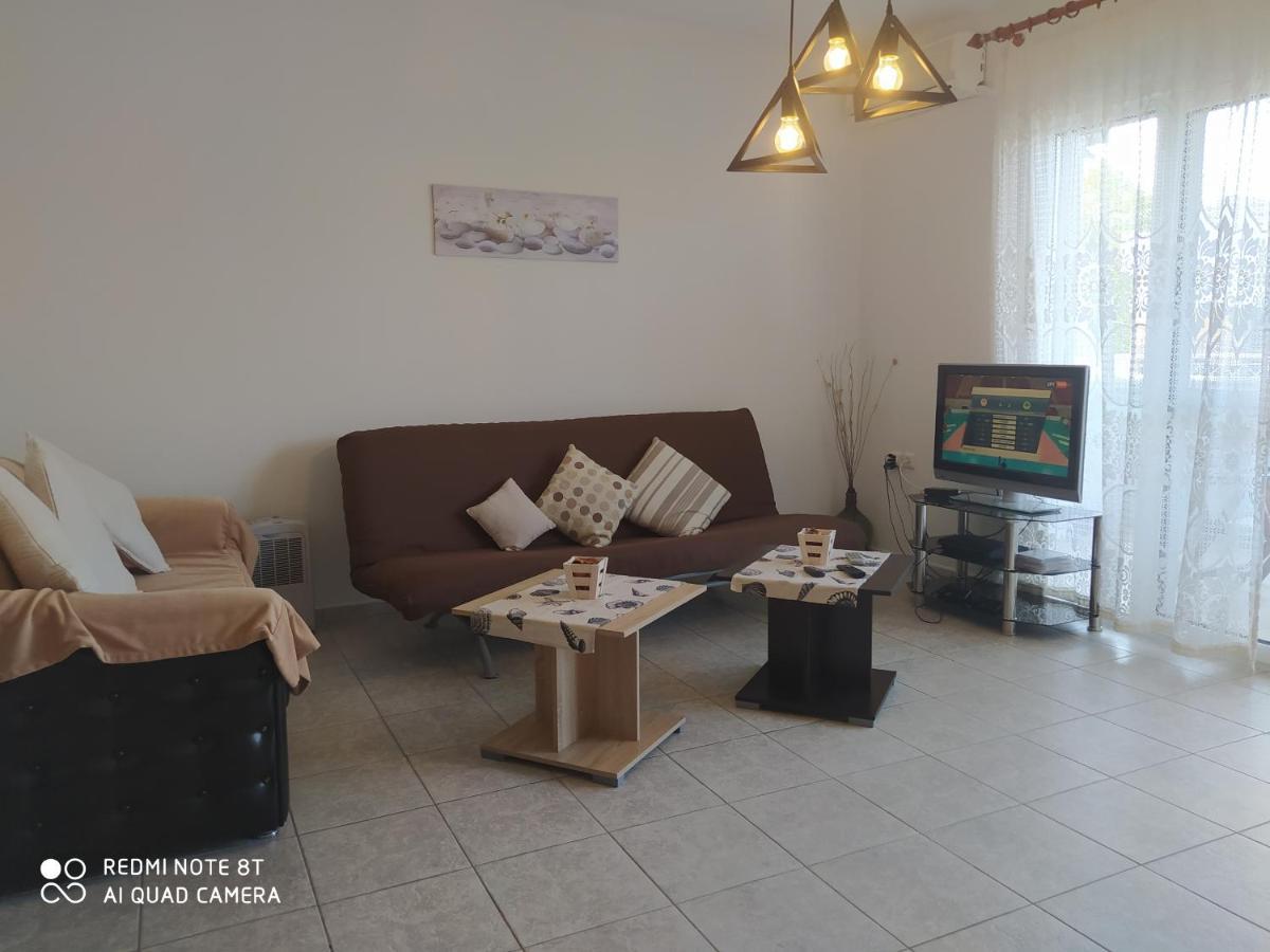 Sea And Sky Apartment Néa Péramos Екстериор снимка