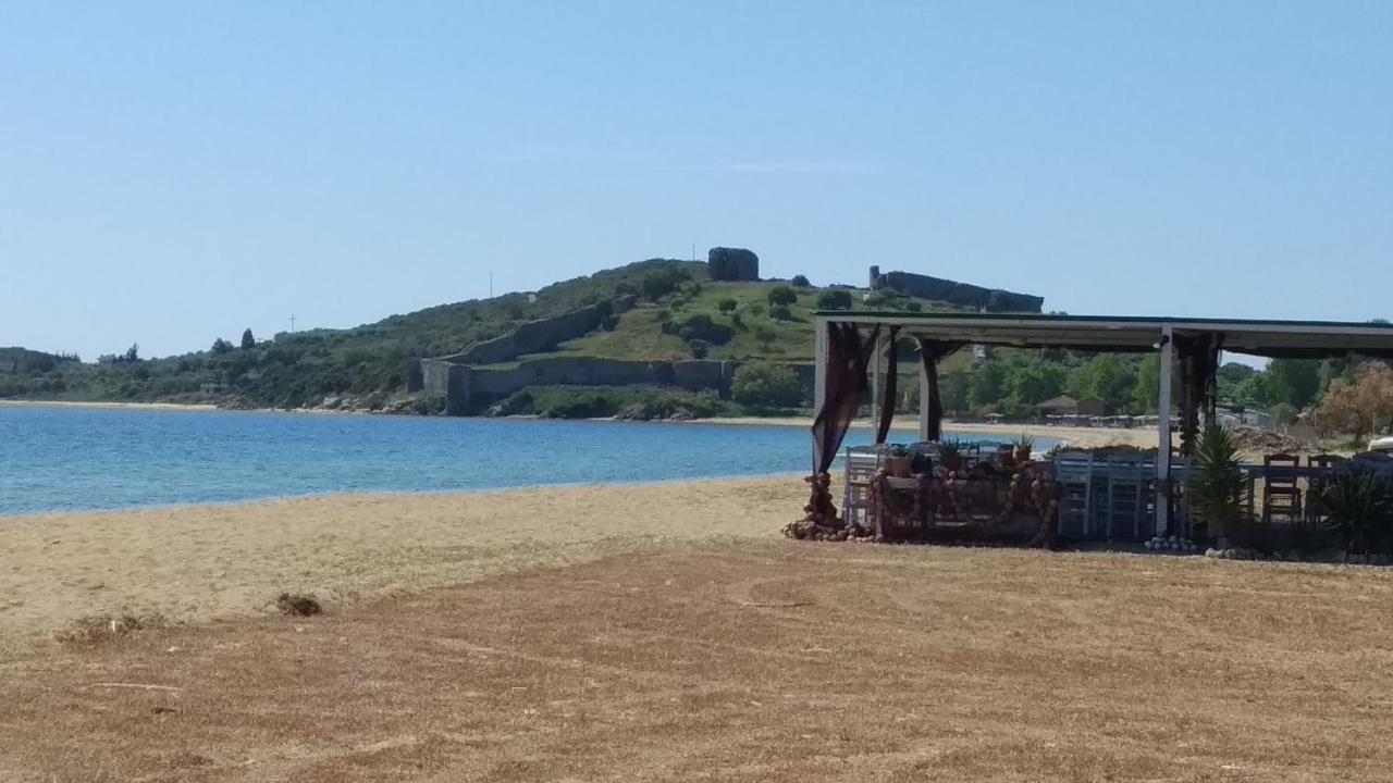 Sea And Sky Apartment Néa Péramos Екстериор снимка