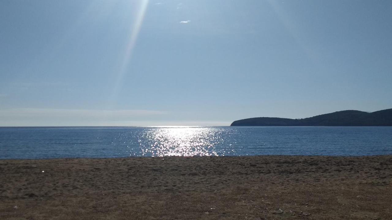 Sea And Sky Apartment Néa Péramos Екстериор снимка